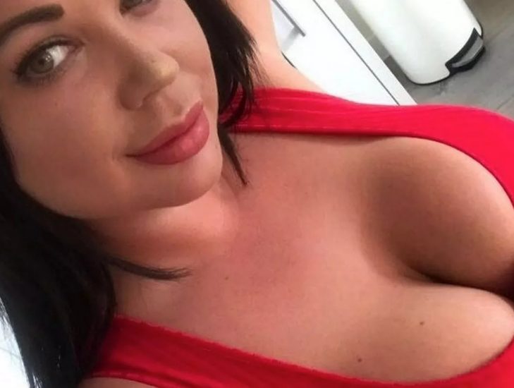 Sample adult women live cam card for US viewers