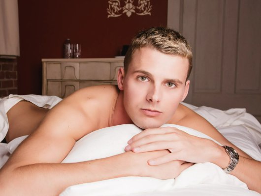 Sample male cam card for US viewers